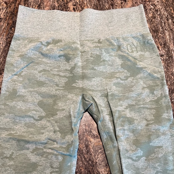 Gymshark Camo Seamless Leggings - Picture 2 of 4